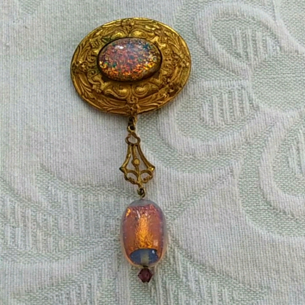 Vintage inspired broach